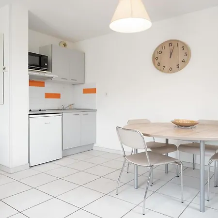 Cap Camargue A N 08 - 2p4 *