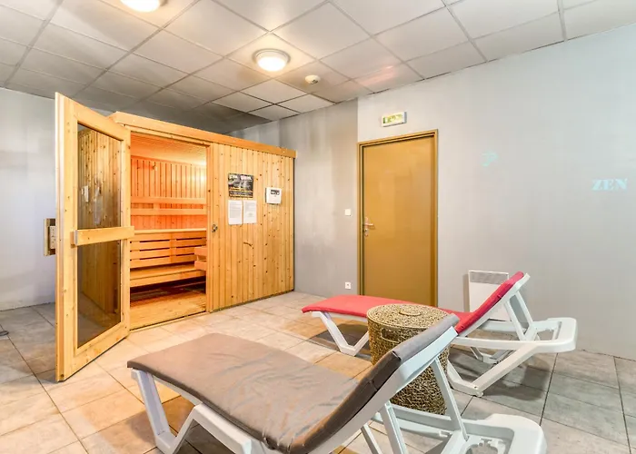 Cap Camargue A N 08 - 2p4